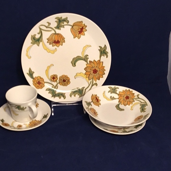 Noritake PROGRESSION ALOHA JAPAN 5 PIECE SETTING DINNER FOR 1 - Picture 1 of 7